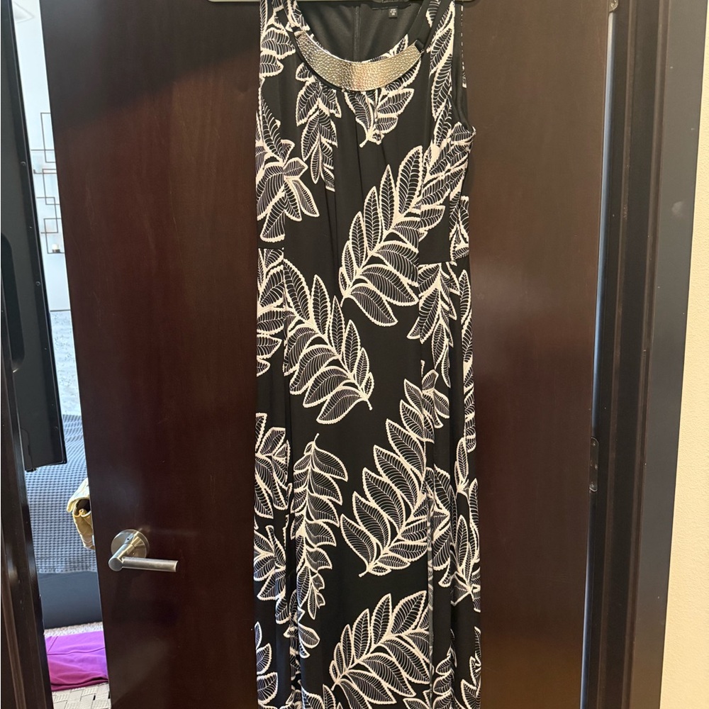 R&M Richards Black and White Maxi Dress